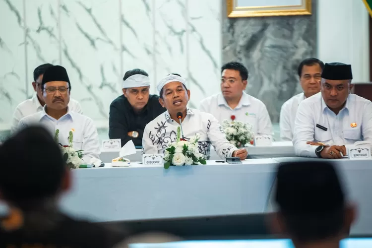 Mensos Syaifullah Yusuf, Gubernur Dedi Mulyadi dan Bupati Rudy Susmanto saat peluncuran Sekolah Rakyat di Kabupaten Bogor, pertengahan Maret 2025 lalu. (ISTIMEWA)