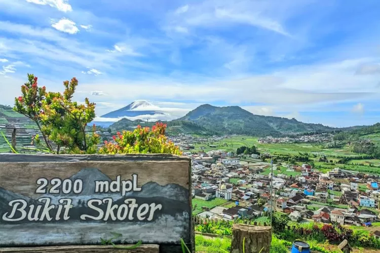Pemandangan dari atas Bukit Skoter Dieng yang indah (Gmaps rating/Bukit Skoter)