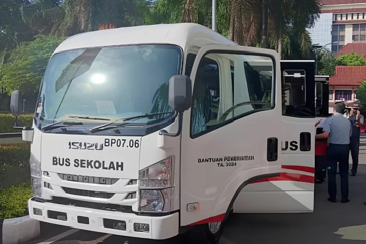 HIBAH : Penampakan satu unit bus sekolah yang dihibahkan Kementerian Perhubungan (Kemenhub) ke Pemkot Depok. (DOKUMEN DISHUB KOTA DEPOK)