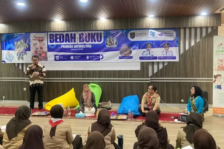 Kegiatan bedah buku bertema Perlindungan Anak, di di aula Diskarpus, Balaikota Depok, Rabu (14/5). (DOKUMEN PEMKOT DEPOK)