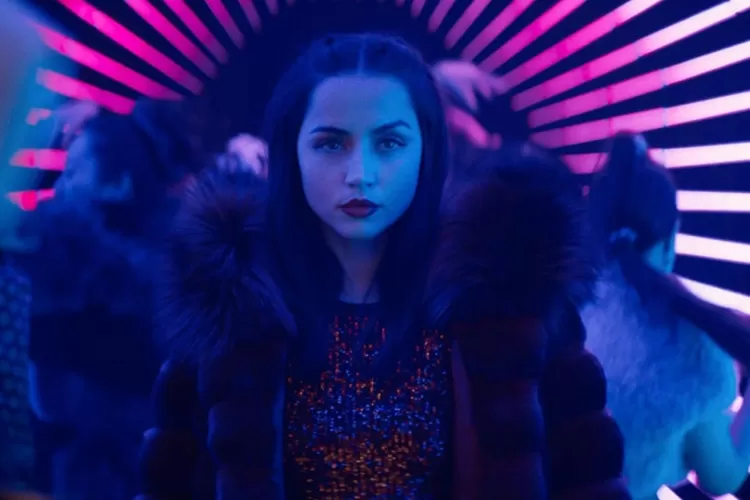 Ana de Armas sebagai Eve dalam film Ballerina (imdb.com)