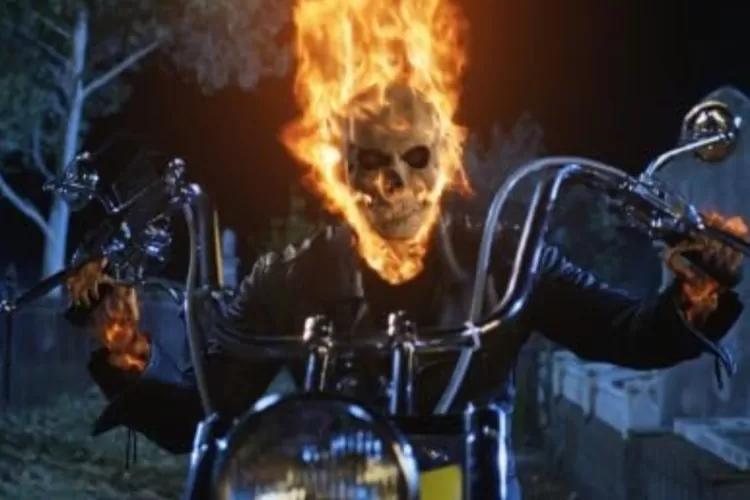 Nicolas Cage sebagai pemburu bayaran di Film Ghost Rider (imdb.com)