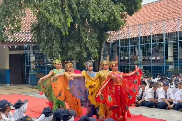 Salah satu penampilan tari tarian di Shokat Festival 2025 (. DOKUMEN SEKOLAH)