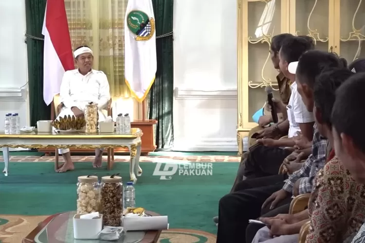 Upaya Dedi Mulyadi terhadap banjir di Karangligar, Karawang dengan membangun 1.000 unit rumah panggung (Tangkapan layar LEMBUR PAKUAN CHANNEL)