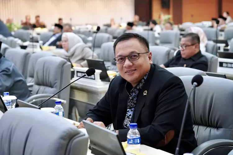 Anggota Komisi I DPRD Jawa Barat, Pradi Supriatna (Pradi Supriatna For Radar Depok )