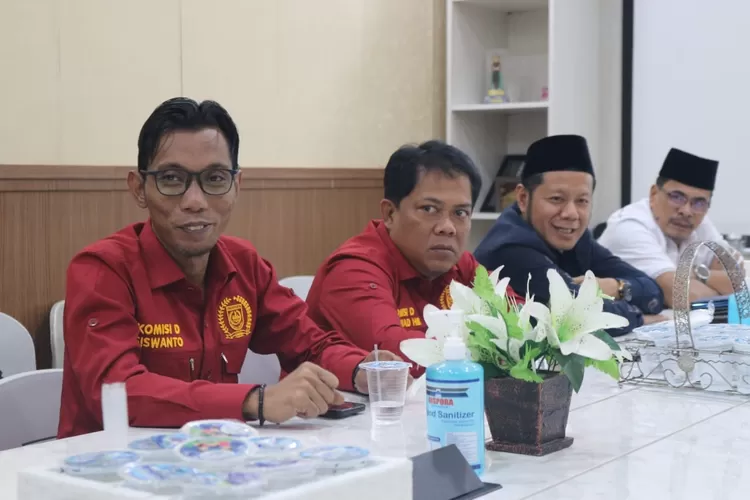 Sekretaris Komisi D DPRD Kota Depok Fraksi PKB, SiswantoM (paling kiri) (Istimewa)