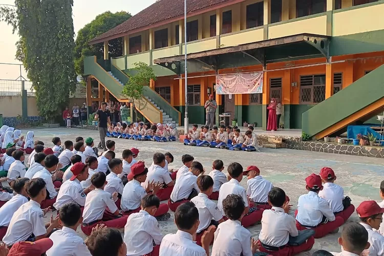 Ilustrasi kegiatan MPLS di salah satu sekolah.  (KABAR BOGOR)