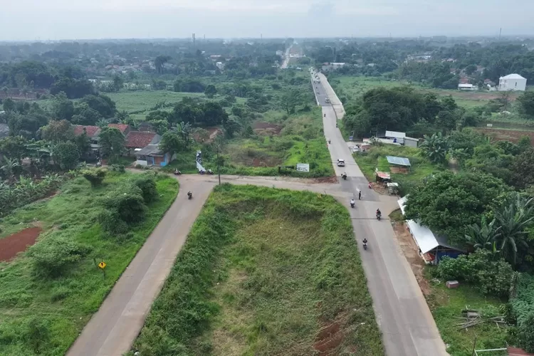 Penampakan dari udara Jalan Bomang yang akan dilanjutkan pembangunannya.  (KABAR BOGOR)