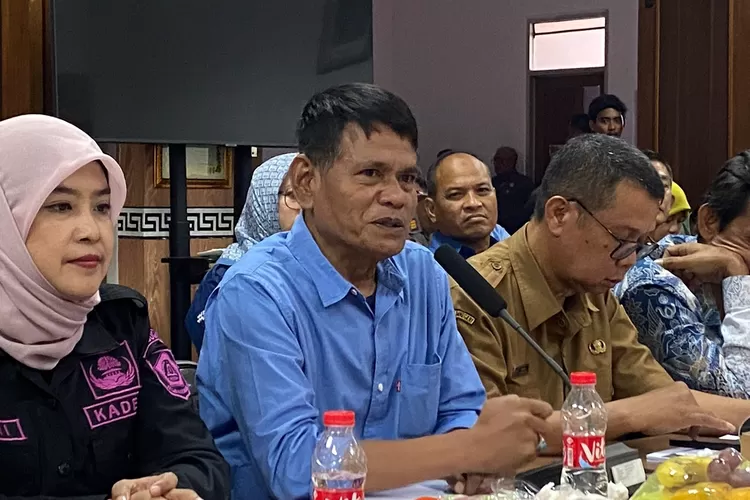 Jajaran SMPN 3 Cileungsi mengikuti reses anggota DPRD Kabupaten Bogor Dapil II.  (KABAR BOGOR)