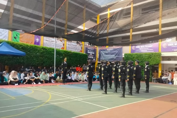 Pelaksanaan MPLS di SMK Multicomp Depok. (ANDIKA EKA/RADAR DEPOK)
