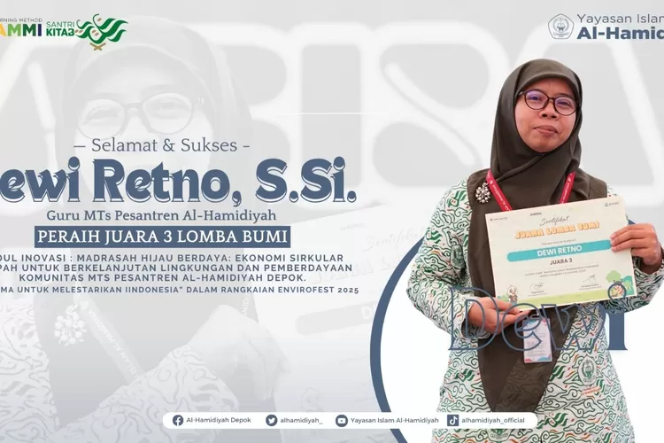 Guru sekaligus penanggung jawab Madrasah Riset dan Madrasah Hijau di MTs Al-Hamidiyah, Dewi Retno yang berhasil meraih  Juara 3 dalam Bumi 2025. ( ANDIKA EKA/RADAR DEPOK)