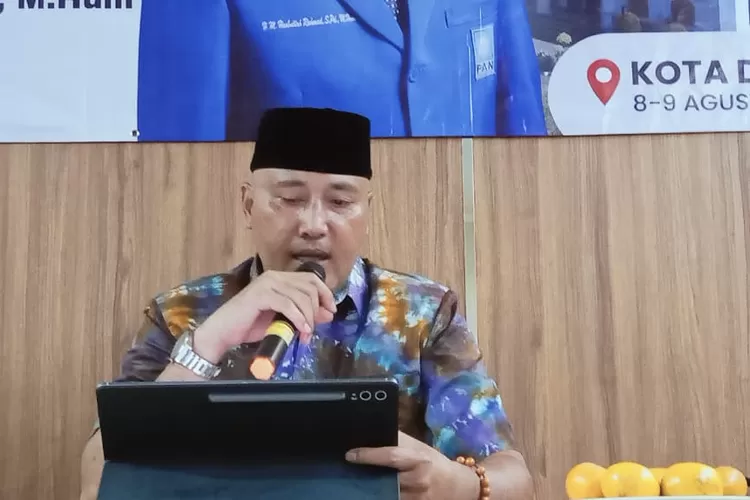 Sekretaris DPW PAN Jawa Barat, Hasbullah Rahmad. (GERARD SOEHARLY/RADAR DEPOK)