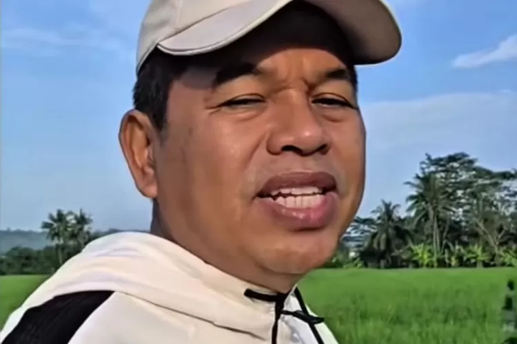 Respon Gubernur Jawa Barat, Dedi Mulyadi terhadap hadiah dari Kemendagri untuk kursus keuangan di Korea Selatan (Instagram/@dedimulyadi71)