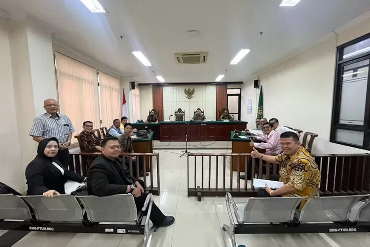 Sidang dismisal proses di PTUN Bandung terkait gugatan FKSS Jabar terhadap Kebijakan Gubernur Jawa Barat (DOKUMENTASI TIM HUKUM)