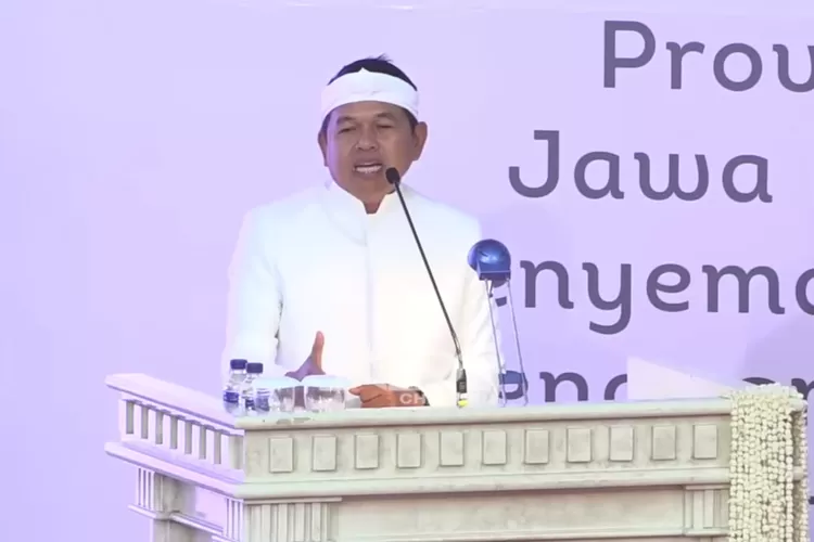 Gubernur Jawa Barat, Dedi Mulyadi memberikan teguran tegas dengan mengentikan dana bantuan desa dari balita meninggal di Sukabumi (Tangkapan layar Youtube KANG DEDI MULYADI CHANNEL)