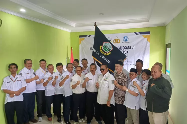 Pelantikan pengurus DPC Organda Kota Depok Periode 2025-2030. (ANDIKA EKA/RADAR DEPOK)