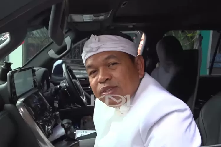 Gubernur Jawa Barat, Dedi Mulyadi komentari jalan di Cikidang Sukabumi yang jelek (Tangkapan layar Youtube KANG DEDI MULYADI CHANNEL)