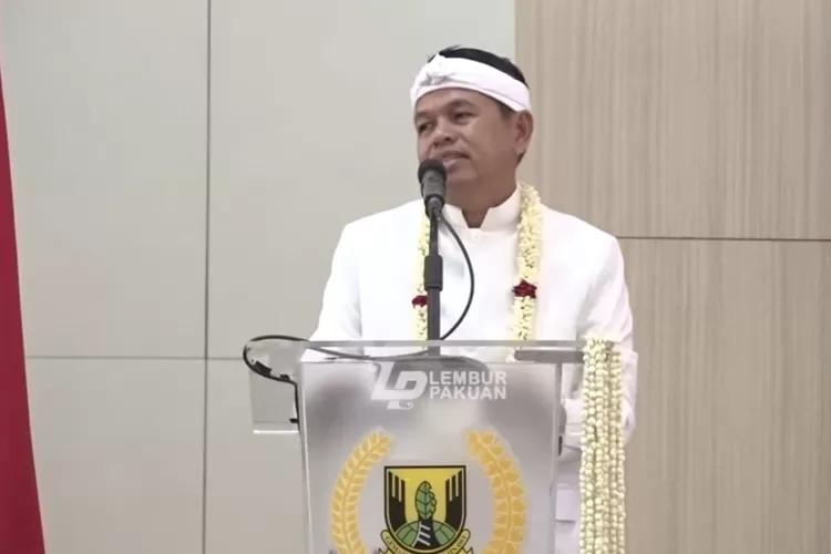 Gubernur Jawa Barat, Dedi Mulyadi dalam acara Hari Jadi Kabupaten Sukabumi, Rabu (10/9/2025) (Tangkapan layar Youtube LEMBUR PAKUAN CHANNEL)