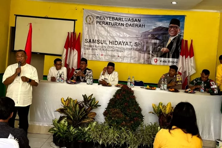 Anggota DPRD Jawa Barat dari Fraksi Golkar, Samsul Hidayat melaksanakan Penyebarluasan Peraturan Daerah Provinsi di Desa Padurenan, Gunungsindur.