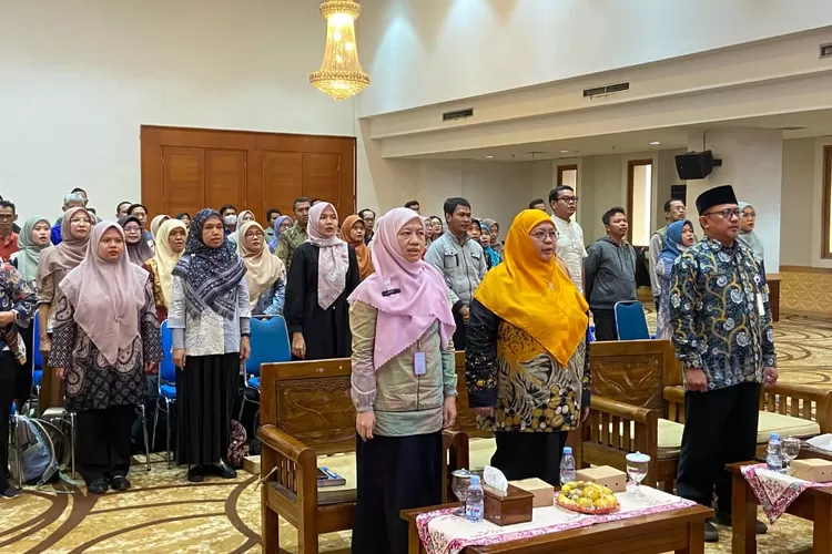 Pelaksanaan Pendampingan Implementasi Tata Naskah Dinas dan SKKAD di Aula Lantai 10, Gedung Dibaleka II, Balai Kota Depok, Jumat (19/9). (ANDIKA EKA/RADAR DEPOK)