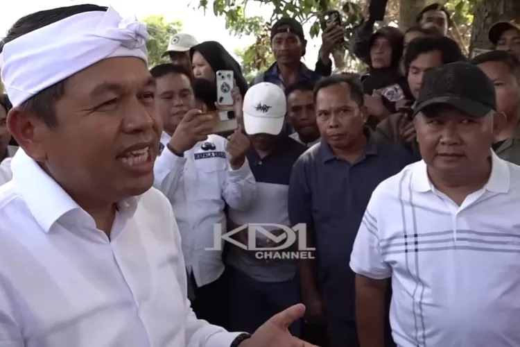 Gubernur Jawa Barat, Dedi Mulyadi tanggapi keluhan warga tentang dugaan bangunan villa liar di Sukamakmur Bogor (Tangkapan layar Youtube KANG DEDI MULYADI CHANNEL)