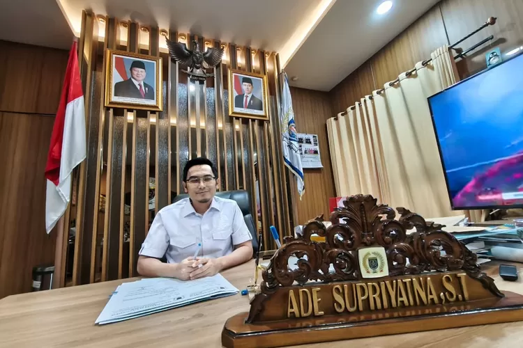 Ketua DPRD Kota Depok, Ade Supriyatna.  (RISKY DWI LESTARI/RADAR DEPOK)