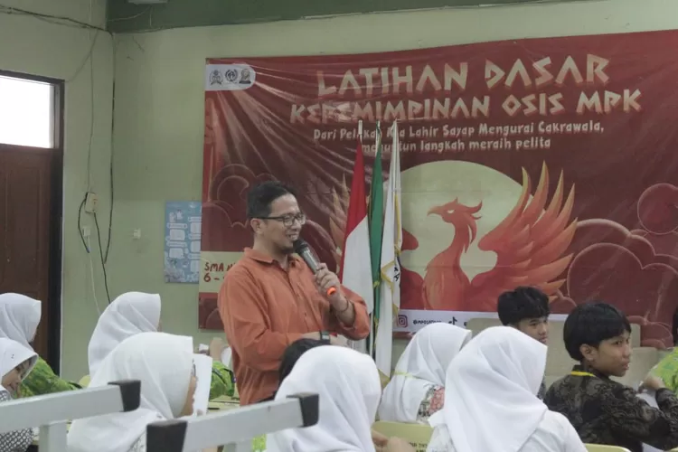 Pelaksanaan LDKS di SMAN 10 Depok, yang terletak di Jalan Raya Curug, Kelurahan Curug, Kecamatan Bojongsari.  (ANDIKA EKA/RADAR DEPOK)