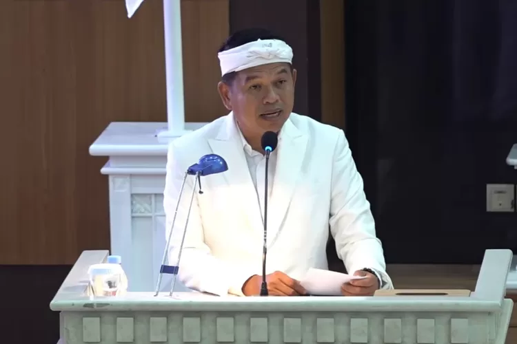 Gubernur Jawa Barat, Dedi Mulyadi pada Rapat Paripurna DPRD Provinsi Jawa Barat (Tangkapan layar Youtube LEMBUR PAKUAN CHANNEL)