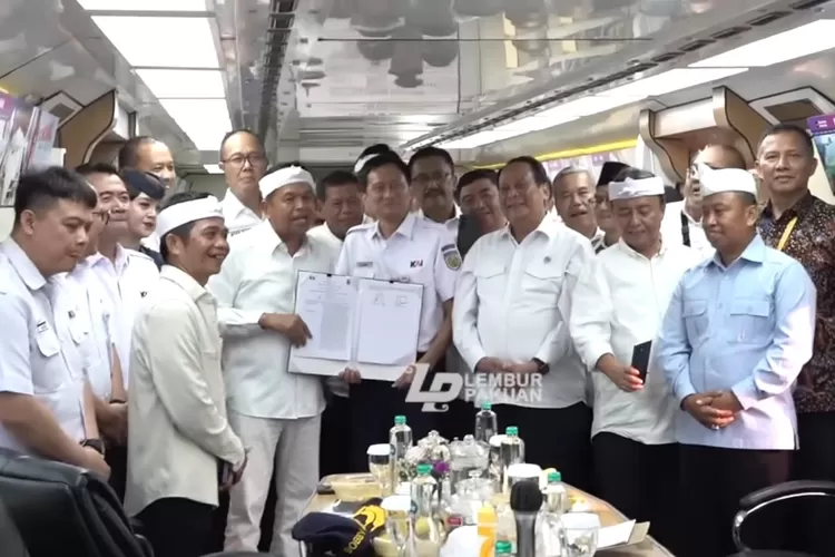 Kerjasama dalam transportasi kereta api Gubernur Jawa Barat, Dedi Mulyadi dengan PT KAI untuk peningkatan transportasi Jawa Barat (Tangkapan layar Youtube LEMBUR PAKUAN CHANNEL)