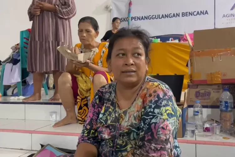 Puluhan Keluarga di Desa Hutagodang, Kecamatan Batang Toru, Kabupaten Tapanuli Selatan, Sumatera Utara terpaksa tinggal di pengungsian. (PANCA/METROPOLITAN)