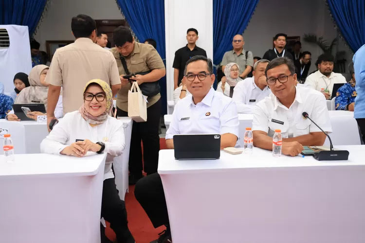 Sekda Kabupaten Bogor mengikuti sosialisasi Perpres No 115 tahun 2025 tentang Tata Kelola Penyelenggaraan program MBG.  (DOKUMEN DISKOMINFO)