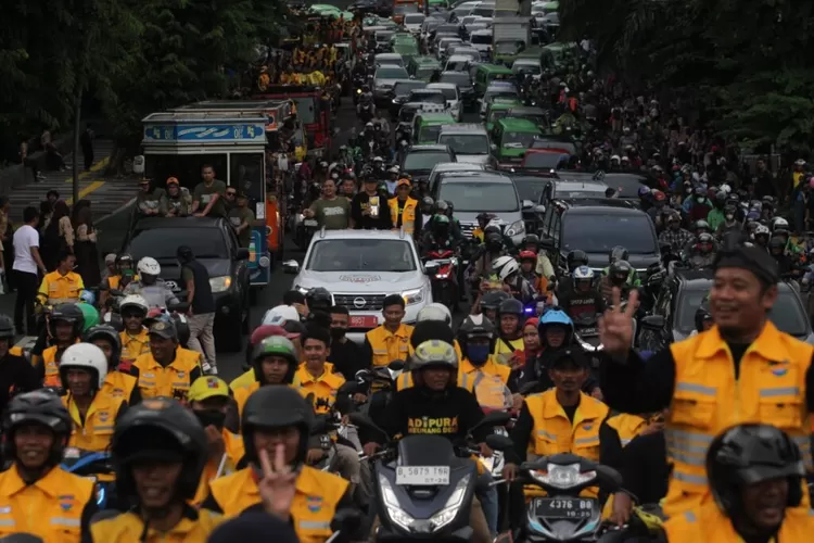 Giliran Bima Arya dan ASN Kota Bogor yang Bersih Bersih Pasukan