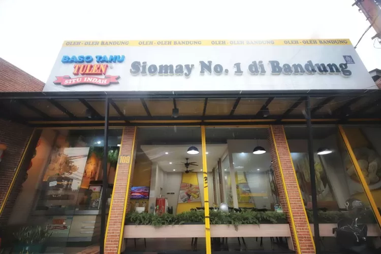 Tak salah lagi kalau Kota Bandung masuk ke-10 Besar Best Food Cities Versi Taste Atlas Award Tahun 2023/2024. Hal itu karena Kota Bandung merupakan surganya kuliner. (Diskominfo Kota Bandung)