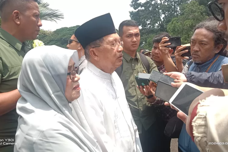 Mantan Wakil Presiden RI Jusuf Kalla di Mako Kodiklat AD Jalan Sumbawa Bandung (Ariesmen Fokussatu)