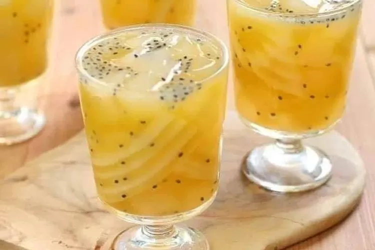 Es Nutrisari Puding Kelapa (@henimaria)