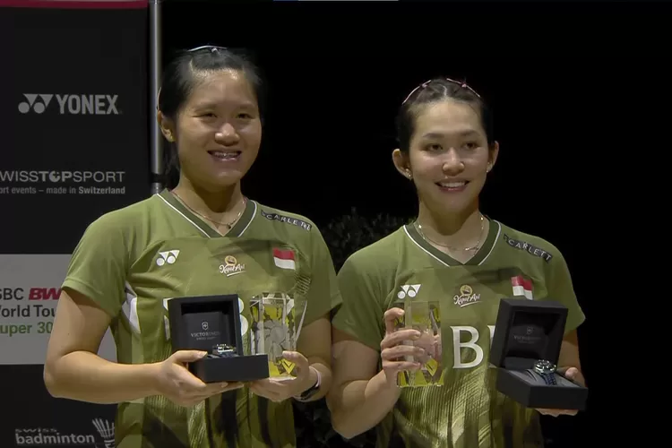 Lanny Tria Mayasari/Ribka Sugiarto juara Swiss Open 2024. (x @INABadminton)