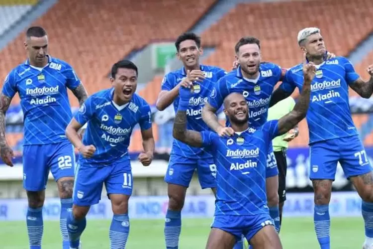 Para pemain Persib Bandung saat merayakan gol.  (Sukabumi update)