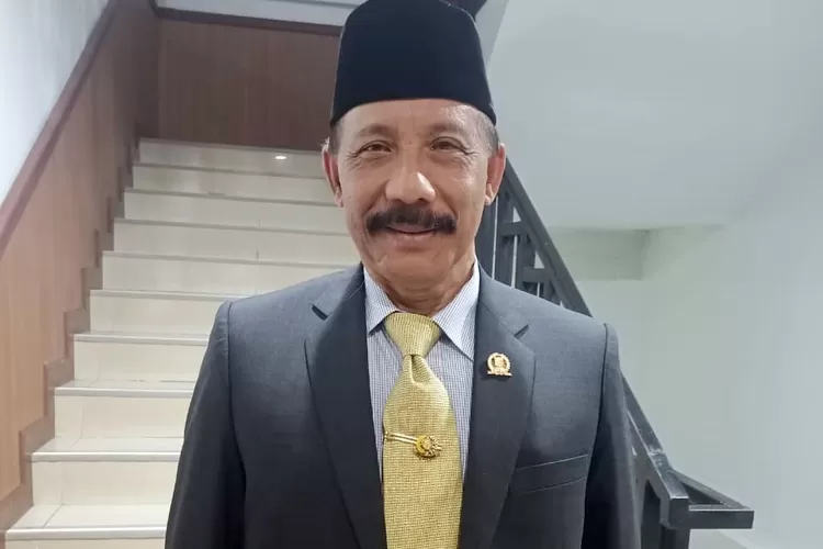 Politisi Senior dari Partai Golkar Kota Bandung, DR.Ir Yuniarso Ridwan MM. 
