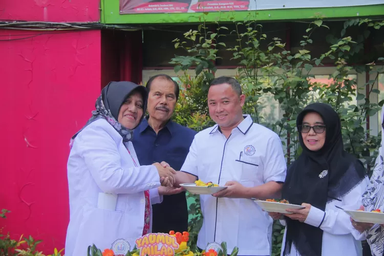 Memperingati milad UIC ke-69 tahun, Rektor UIC Jakarta, Rahmah Marsinah mengatakan, usia 69 tahun dapat dikatakan sudah matang bagi sebuah institusi pendidikan tinggi.  (Humas UIC)
