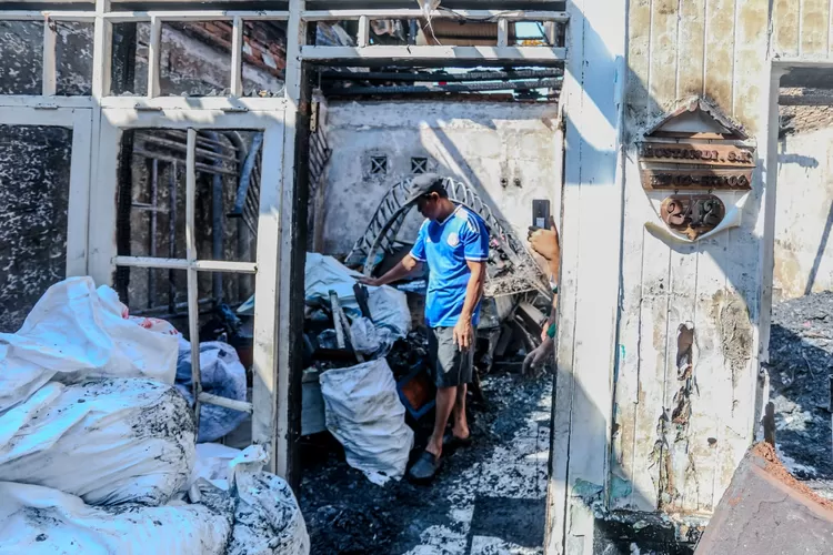 Kebakaran di kawasan Cikutra Kota Bandung 