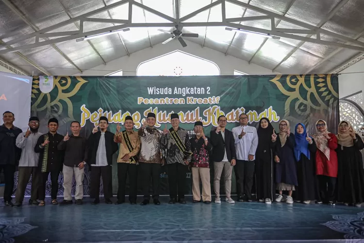 Pemerintah Kota Bandung mendukung penuh terhadap pengembangan program Pesantren Kreatif Pejuang Husnul Khatimah 