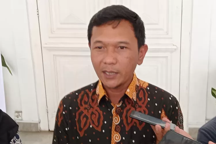 Kepala DPMPTSP Kota Bogor Atep Budiman bicara soal aturan UMKM harus ada di toko, swalayan hingga pusat perbelanjaan. (Dok Metropolitan)
