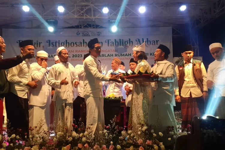 Harlah ke 5 Rumah Santri dihadiri KH Buya Yahya dan ribuan jamaah (Mulya Diva/Metropolitan)