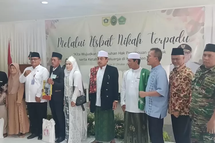 Sidang isbat nikah di Cisarua, Kabupaten Bogor, belum lama ini. (Rijal/Metropolitan)
