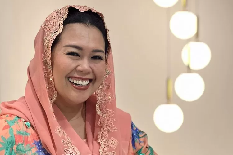 Profil Dan Biodata Yenny Wahid, Anak Gus Dur Yang Dukung Pasangan ...