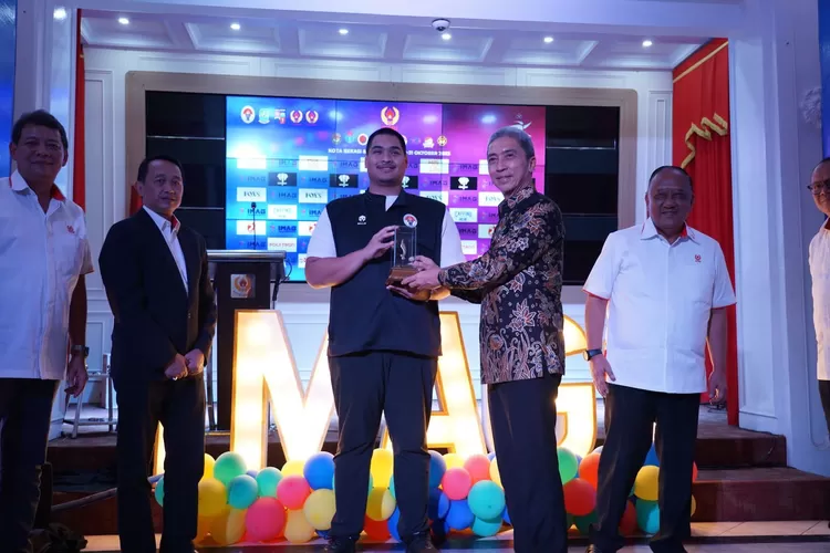 Wakil Wali Kota Bogor Dedie Rachim bersama Menpora Dito Ariotedjo  (KONI Kota Bogor)