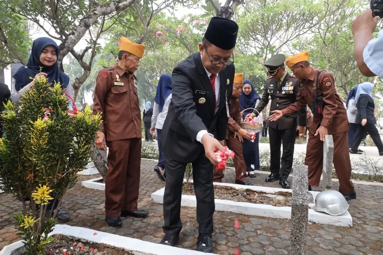 Pj Wali Kota Bekasi Gani Muhamad memaknai Hari Pahlawan tahun 2023 (Pemkot Bekasi)