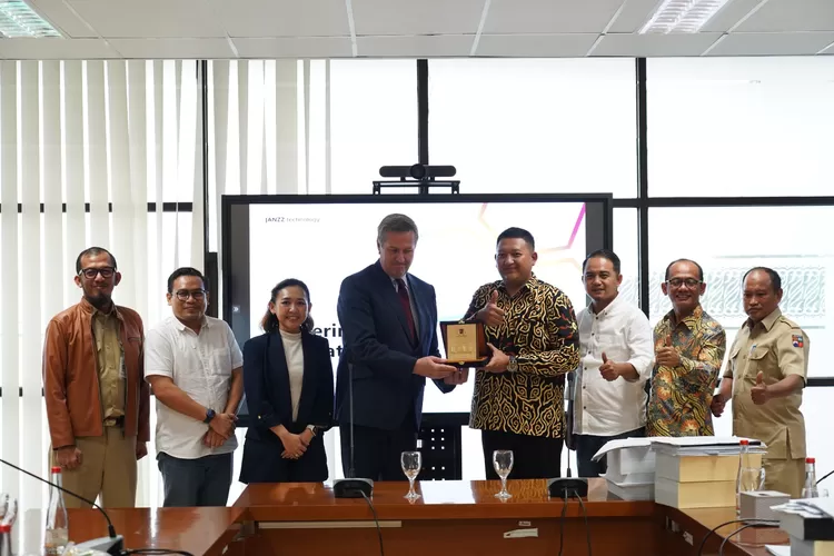 DPRD Kota Bogor bahas angka pengangguran dan tenaga kerja bersama perusahaan Swiss, JANZZ.technology. (DPRD Kota Bogor)