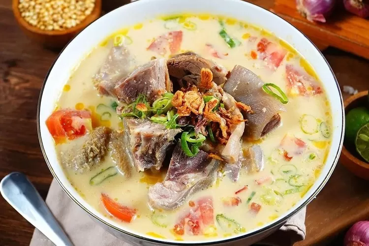 Sop Betawi Bang Hasan Kumis jadi kuliner legendaris di Kota Bogor (dok pribadi)