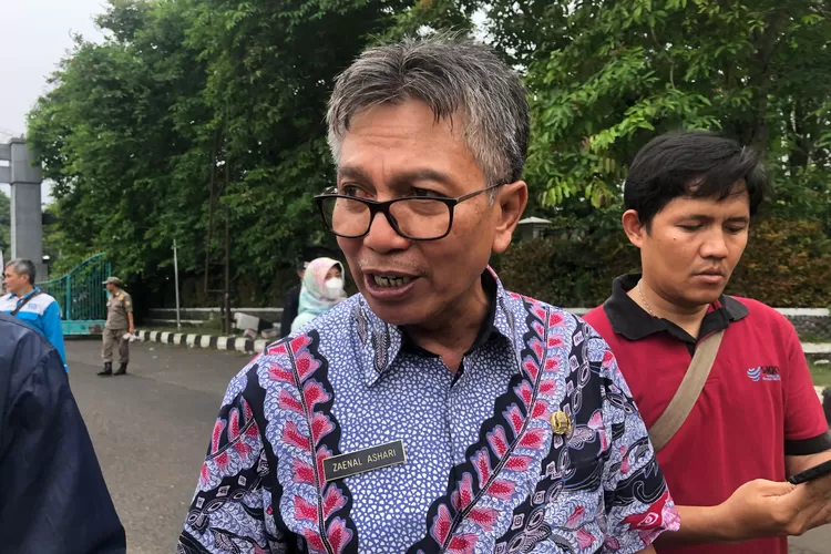 Kepala Disnaker Kabupaten Bogor Zaenal Ashari mengaku pihaknya mebgusulkan kenaikan UMK 14 persen kepada Gubernur Jawa Barat. (Foto: Devina)